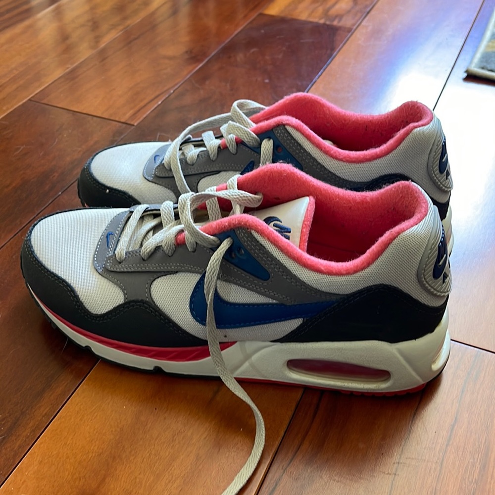 Nike air shoes